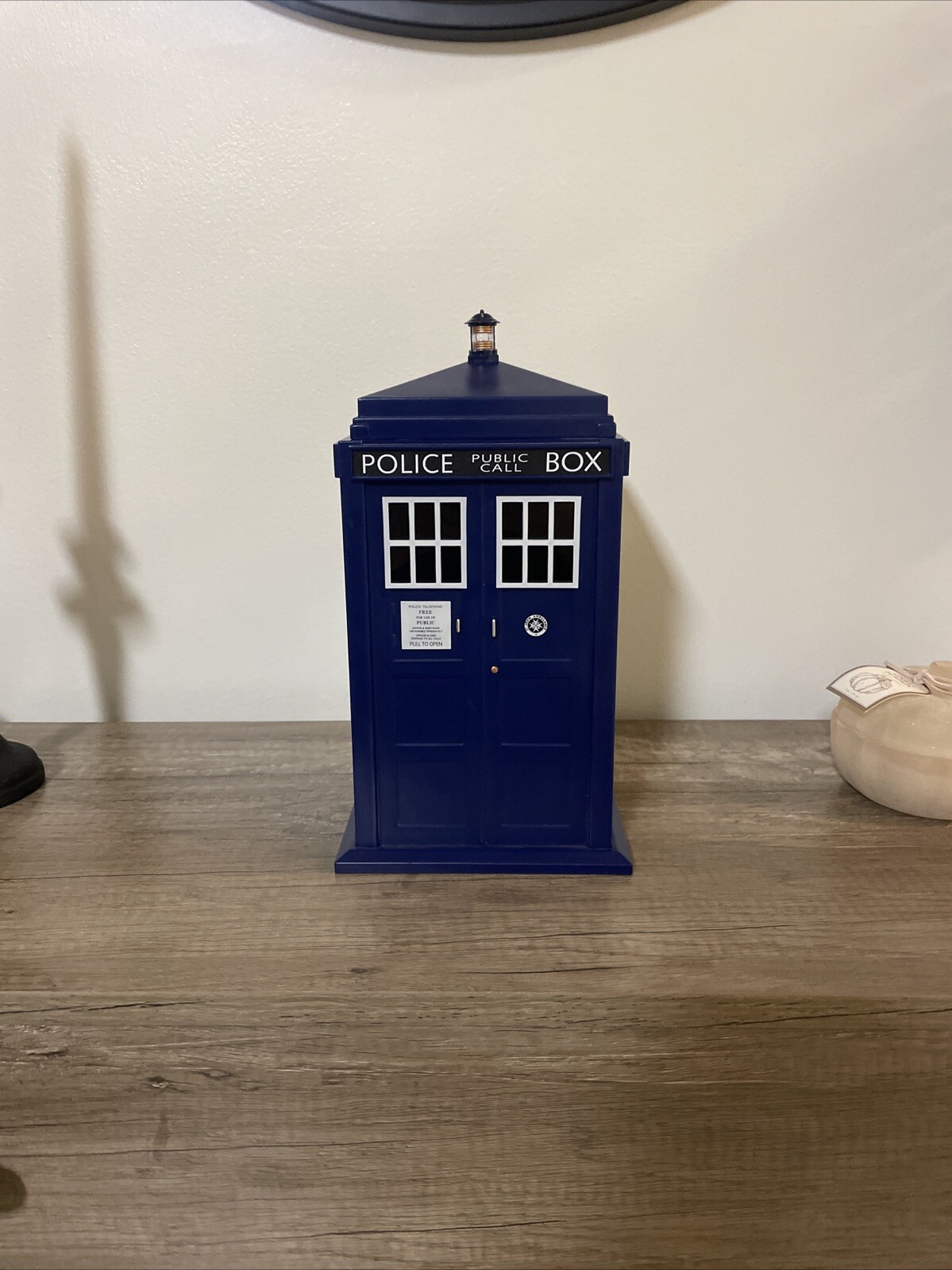 Dr Who Tardis BBC 1963 Police Public Call Box Worldwide Limited Sound ...