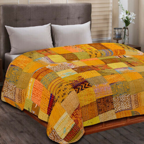 Indian Vintage Silk Kantha Quilt Handmade Throw Reversible Blanket Bedspread - Picture 5 of 6