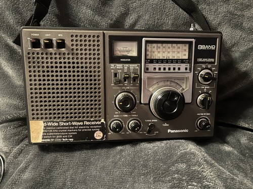 DEFECTIVE RF2200 Panasonic Short Wave Radio G3D