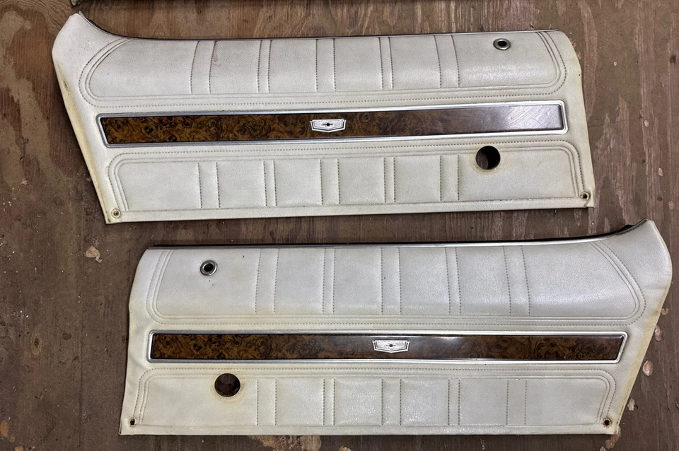 Chevrolet Impala Caprice 1971-1976 paneles de puerta superior de 4 puertas Foto 3 de 4