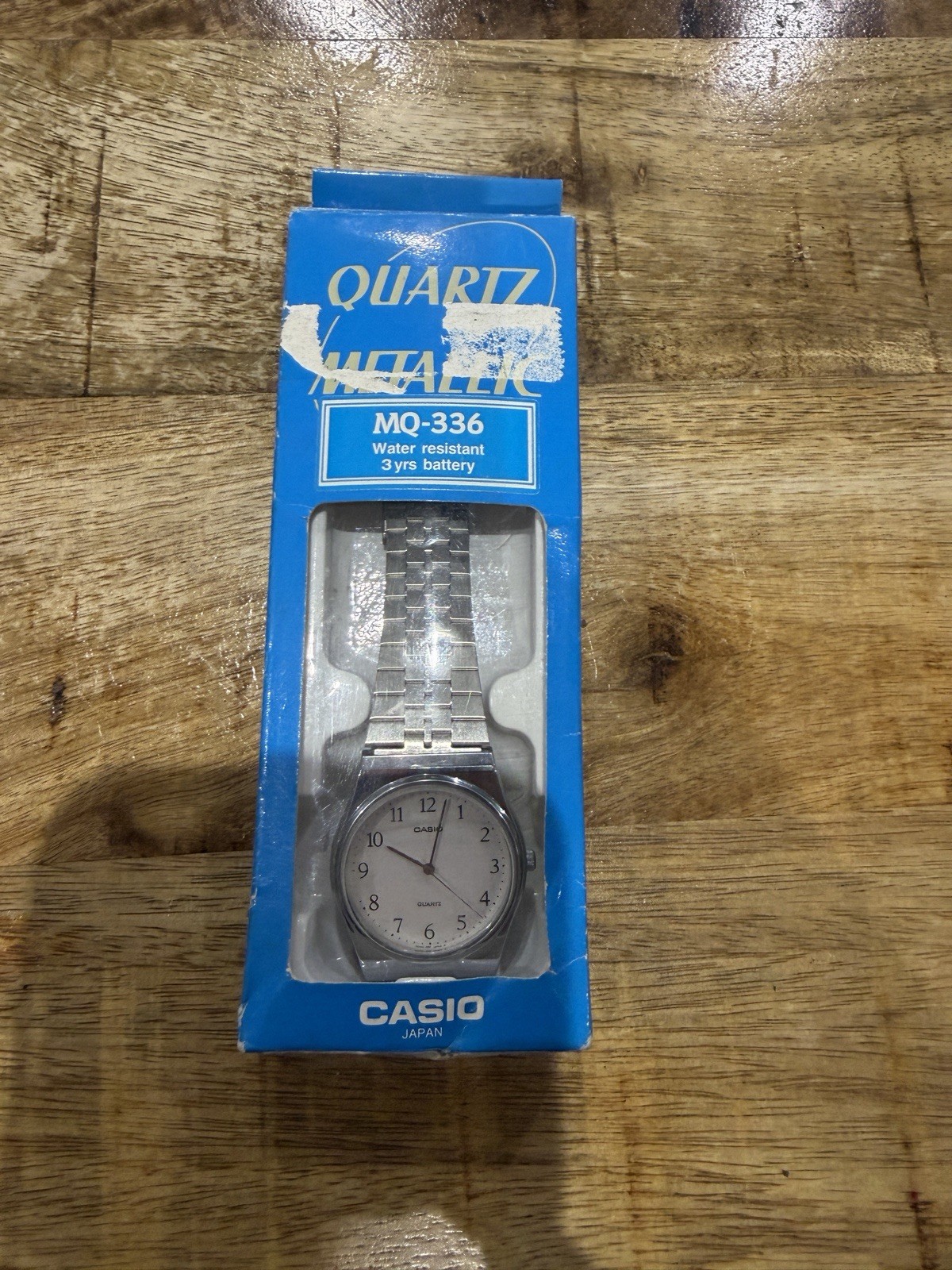 Montre Casio MQ-336A-7B Vintage à quartz authentique avec cadran blanc et boîtier d'origine