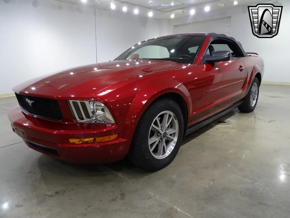 2005 Ford Mustang  - Изображение 3 из 4