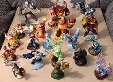 Skylanders Giants Case Plus 19 Figures