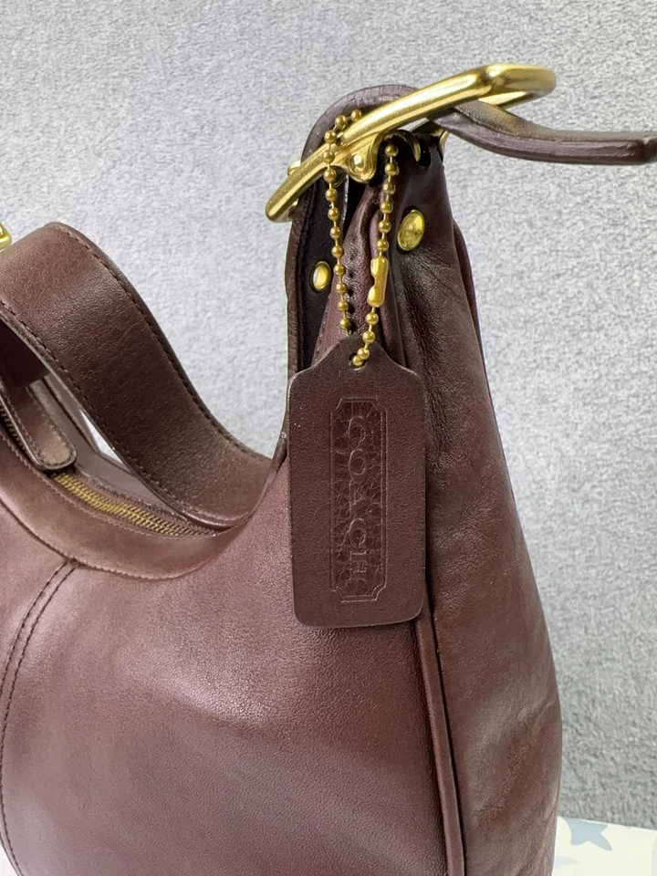 Antiga Bolsa de Ombro Coach 9342 Zoe Legacy Couro Marrom Hobo Ferragem Bronze Y2K - Imagem 3 de 4