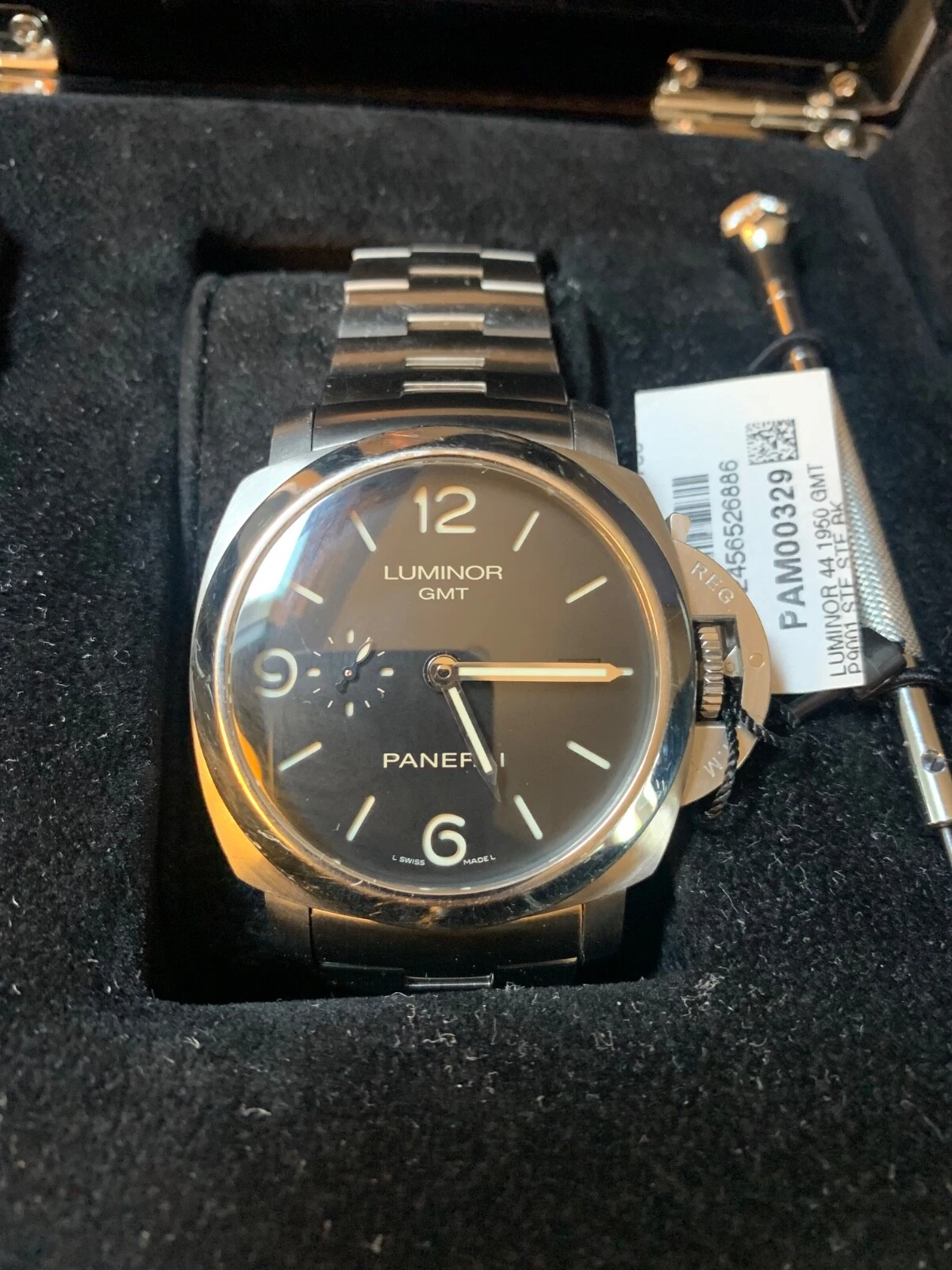 Panerai — Panerai Luminor Men's Black Watch - PAM00329 With complete papers and box.