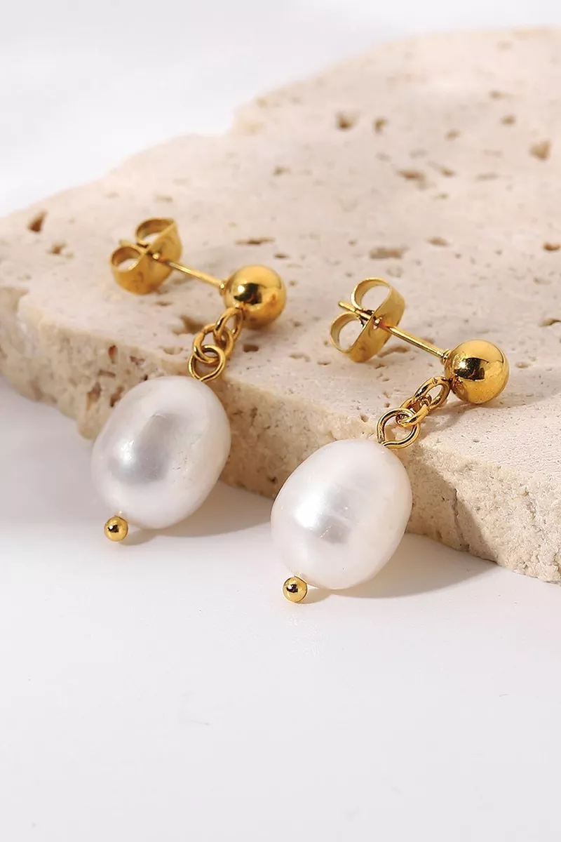 Simple pearl hotsell earrings gold