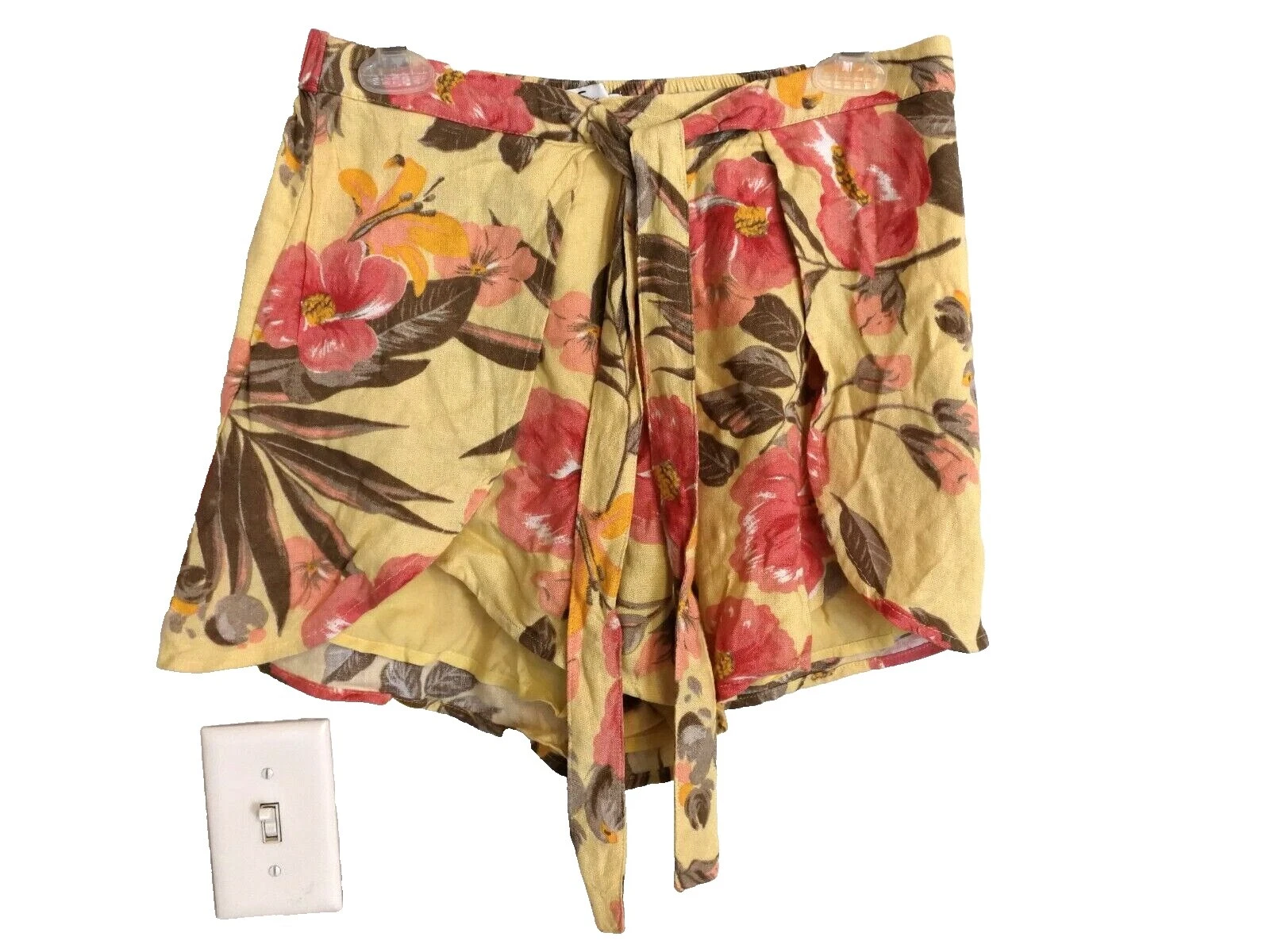 Pantalones cortos Floral Hollister Mezcla de lino para mujer