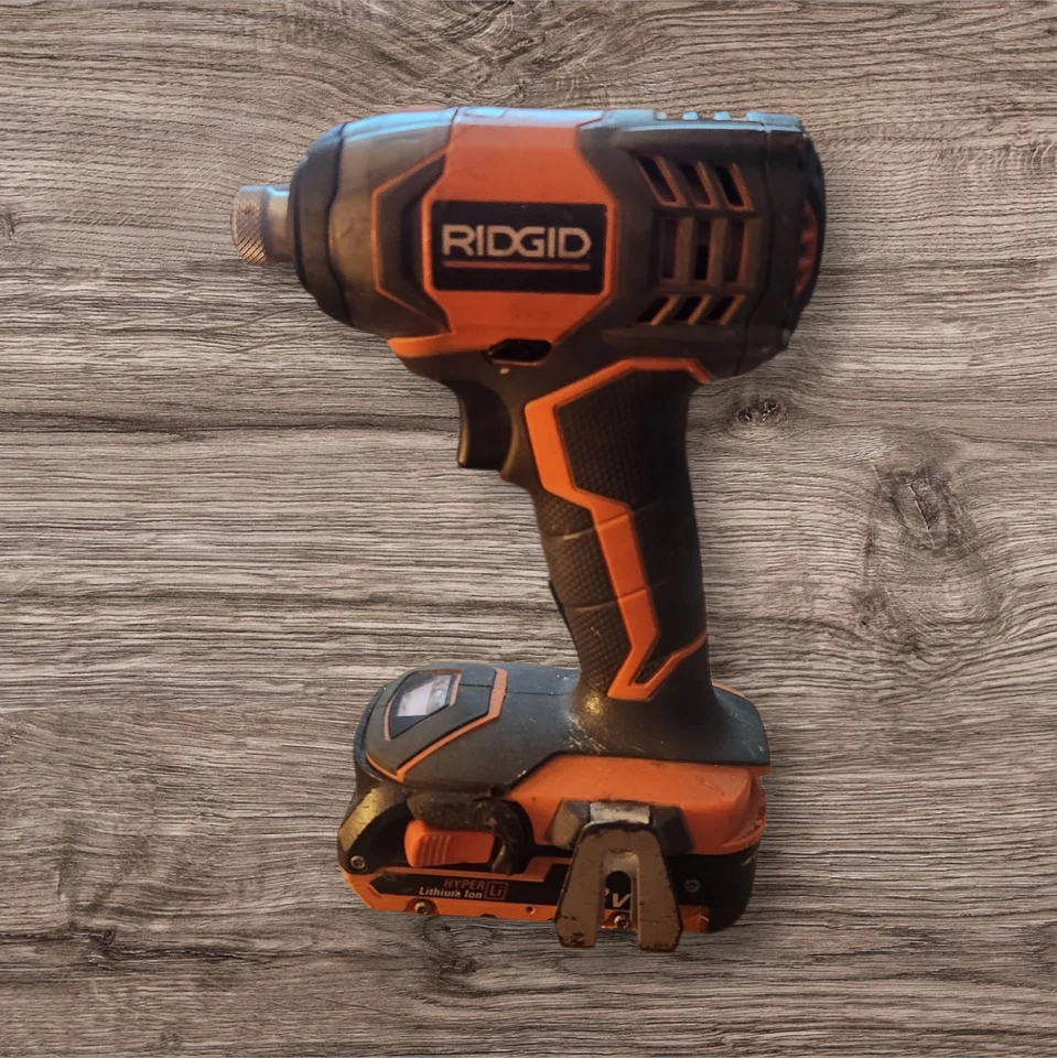 Destornillador de impacto rígido 18 voltios inalámbrico 1/4' con batería y cargador (B-4) Foto 2 de 4