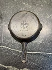 griswold 5 cast iron skillet Small Block Logo