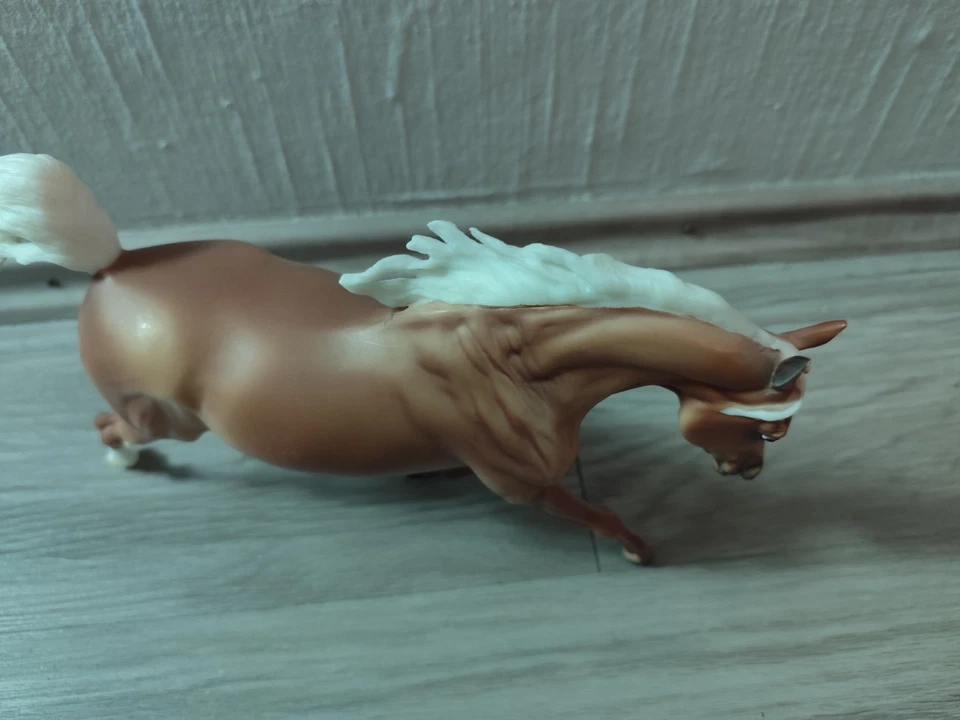 Breyer Pferd Modellpferd Traditional Weathergirl Sunny - Bild 2 von 4