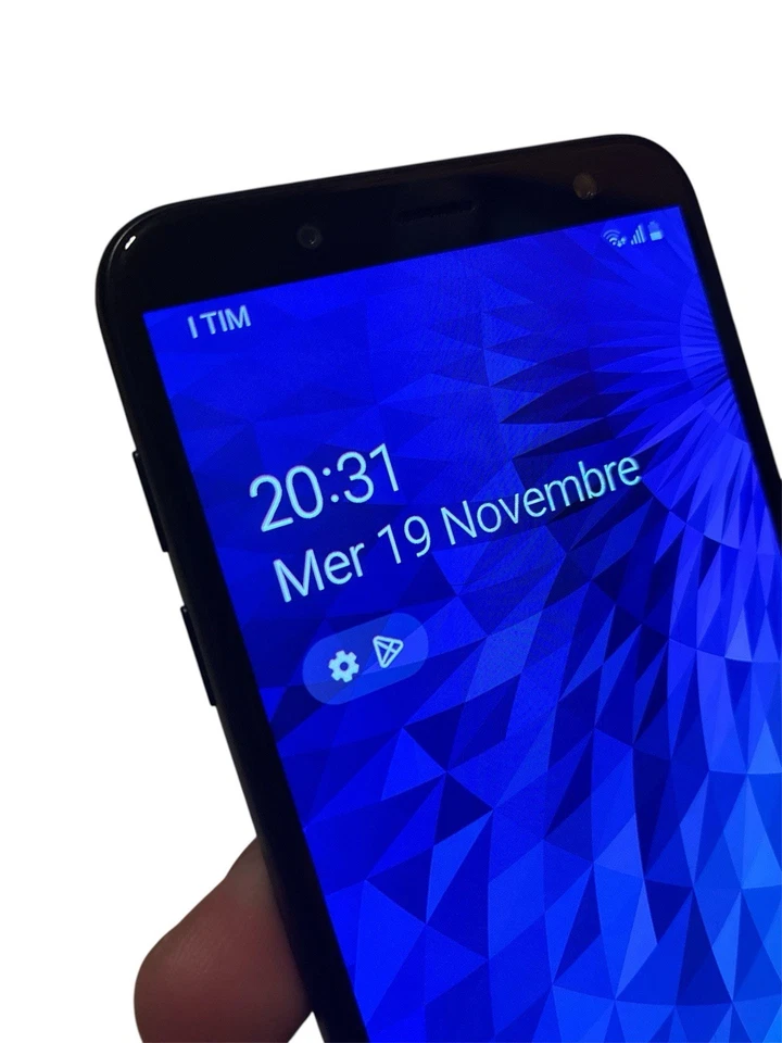 Cellulare Samsung Galaxy J6 Nero - Immagine 4 di 4