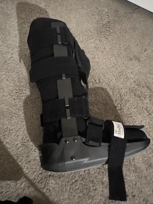 Breg Genesis Inflatable Full Shell Walker Boot - MedStar Orthopaedic - Large