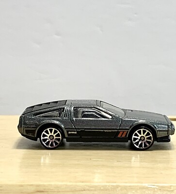 初流乃 Hot Wheels デロリアン HOT WHEELS ZAMAC PROTOTYPE FACTORY TEST RUN TREASURE HUNT DMC