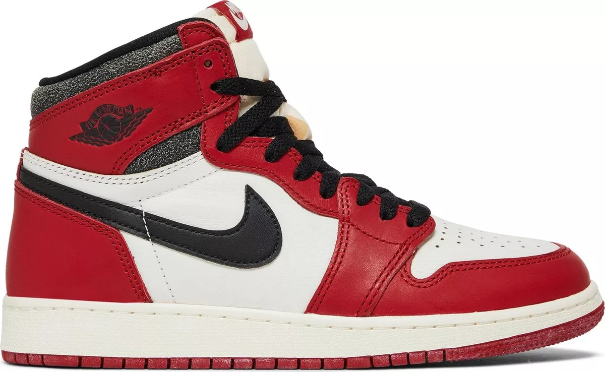 FD1437 612 Grade School Air Jordan Retro 1 High OG Chicago Lost and Found