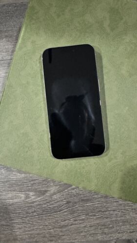 Apple iphone 15 pro - 128 GB (Unlocked) with TikTok and CapCut installed - 第 2/4 張圖片