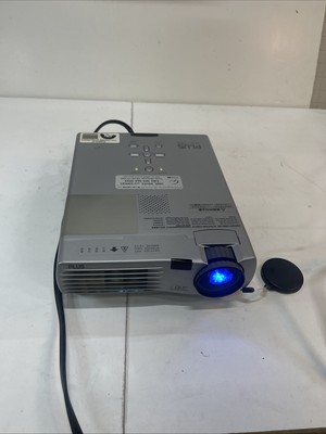 Plus Vision U4-136 Data Projector W/Remote, Cables, & padded carrying case. Test