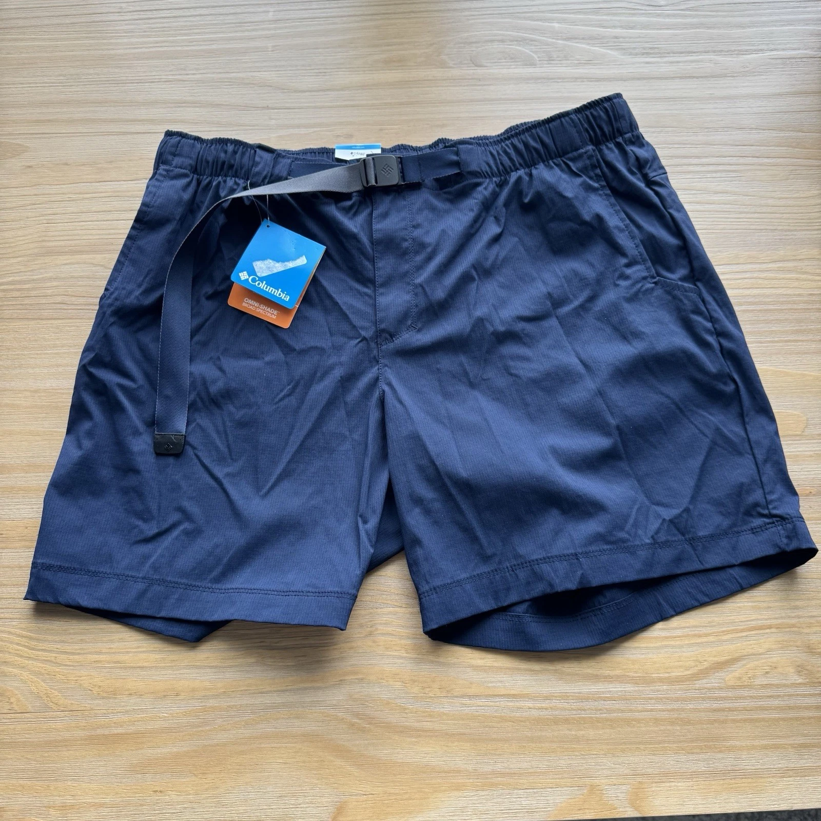 NWT Columbia Men's Landroamer Ripstop 7" Dark Blue Shorts Size 40