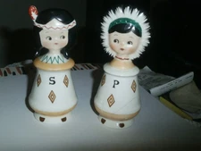 Vintage RARE Holt Howard Native American/ Indian Boy And Girl Salt And Pepper