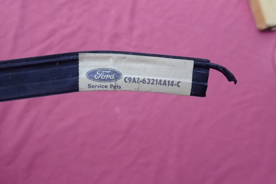 1969 Ford Galaxie, LTD vidro traseiro da porta para quarto de vedação de janela, destro, nos! C9AZ - Imagem 4 de 4