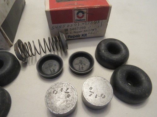 NOS 1953-62 Chevy Vette 1951-59 Belair Impala Rear Wheel Cylinder Kit GM 5467295 - Picture 5 of 12