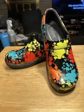 KLOGS WOMEN'S MISSION COMFORTABLE SLIP RESISTANT CLOGS SPLATTER PATENT SIZE 6