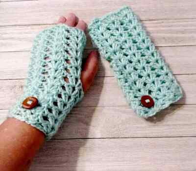 crochet womans handmade fingerless texting gloves blue mint puffs green new