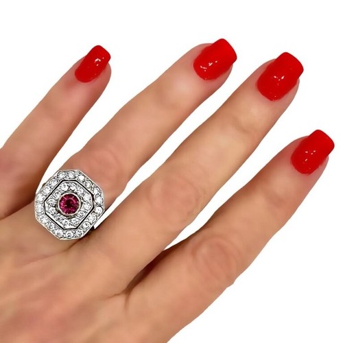 Mid-Century Victorian Revival Ruby and Diamond Ring in Platinum and Yellow Gold - Picture 9 of 12