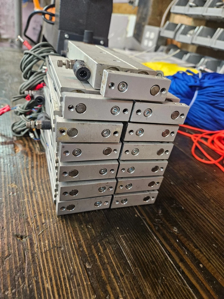 Actuador lineal neumático Bimba Twin 140 psi 10 BAR TB-1675-EMX Foto 3 de 4