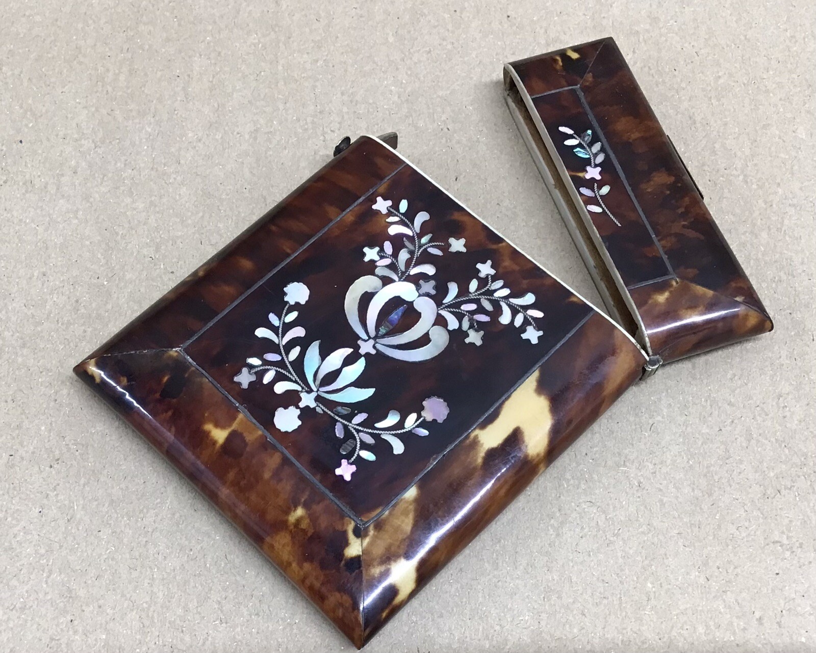Victorian Tortoisehell And Mother Of Pearl Card Case C1890 - Picture 3 of 7