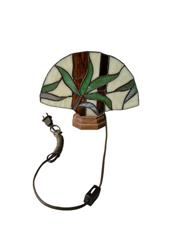 Vintage Stained Glass Flower Wood Base Fan Light Decorative Lamp - Picture 2 of 6