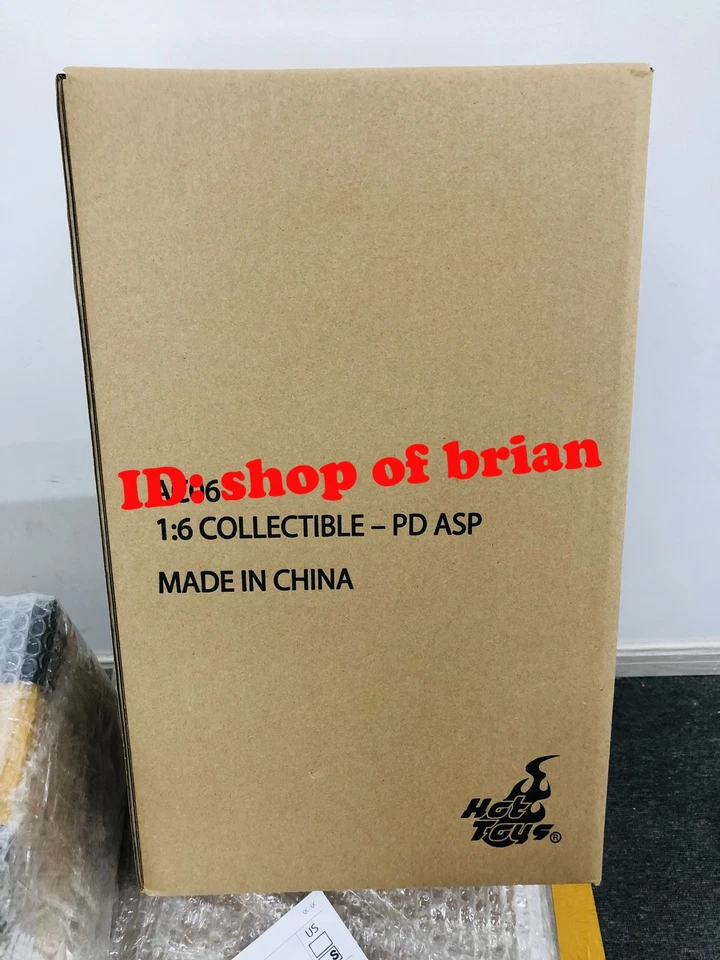 In Stock New Hot Toys AC06 1/6 Alien vs. Predator Akaoni Samurai Predator Figure - Image 2 of 4