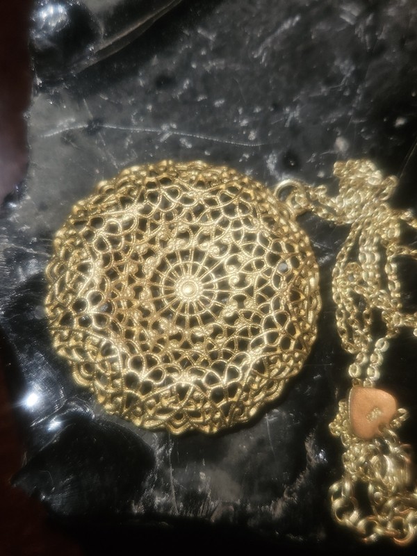 Stella & Dot Sterling Silver Filigree  Round  Pendant and Necklace Marked 925