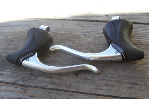 Palancas de freno Shimano Dura-Ace BL-7400 no aerodinámicas F & R con capós negros USADAS buenas - Imagen 6 de 12
