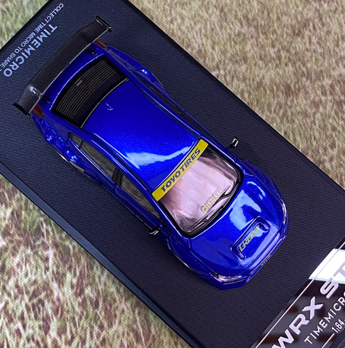 Voiture Diecast Time Micro 1:64 Nissan Skyline GTR R34 Racing - Rose - Édition Limitée