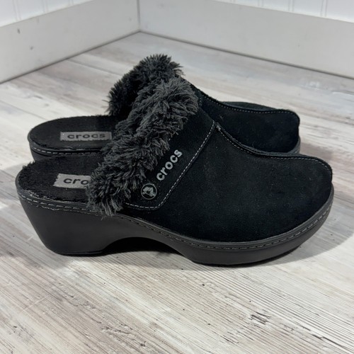 Crocs Suede Mule Clogs Women's Size 8 Black Suede Faux Fur Wedge Heel