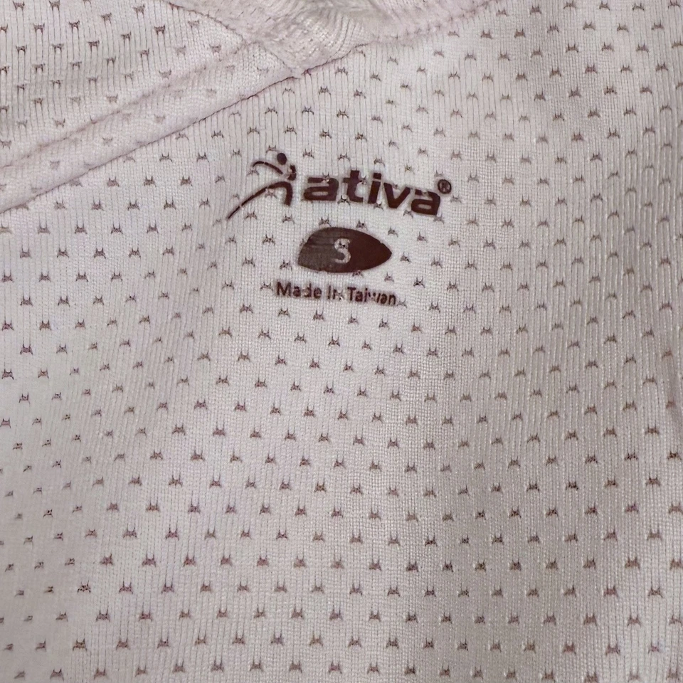 Sujetador deportivo de malla perforada frontal envolvente rosa Ativa talla pequeña Foto 4 de 4