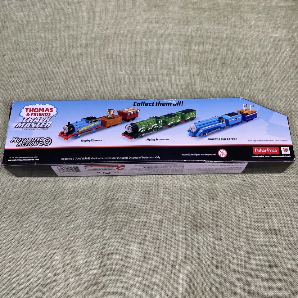 TROPHY THOMAS Trackmaster Thomas & Friends NEW Motorized Train DFM86 2016 Mattel - Image 3 of 4
