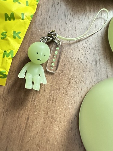 SMISKI Series 1 Strap Charm Sitting Capsule Toy Gashapon Japan New US SELLER - 第 1/3 張圖片