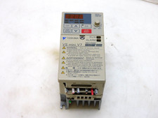 YASKAWA ELECTRIC DRIVE CIMR-V7AA20P4 3PH 200-230V 50/60Hz 3.9A