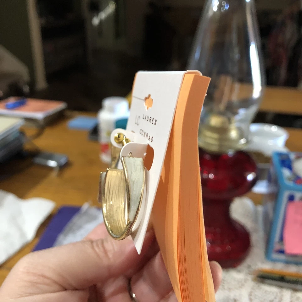 Pendientes de aro de perlas chapadas en oro Lauren Conrad (A) 169 Foto 3 de 4