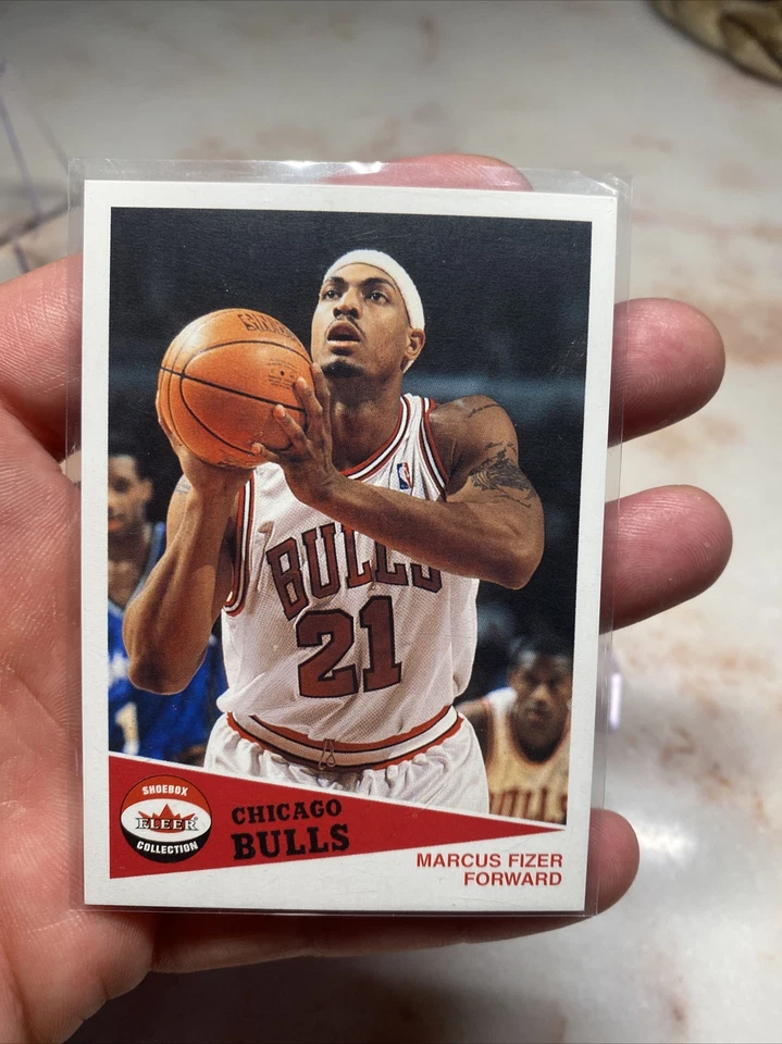 2001-02 Fleer Shoebox Chicago Bulls Basketball Card #144 Marcus Fizer #111/150 M - Image 4 of 4