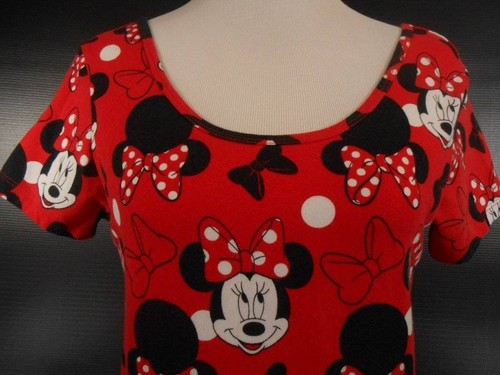 Cool Girl's Large Disney's Minnie Mouse w/ Bows Red Short Sleeve Crop Top GUC - Picture 2 of 5