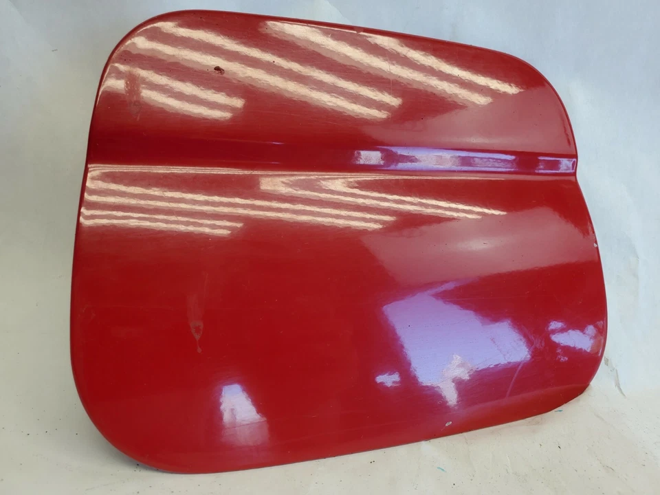 1998 1999 Subaru Legacy Outback Wagon Fuel Lid Gas Tank Filler Door - RED - Imagem 3 de 4