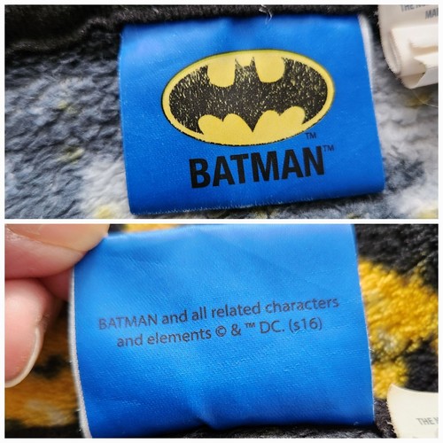 Batman Bat Signal Throw Blanket Fleece DC Northwest Travel Lap Afghan 2016 Black - Picture 3 of 8