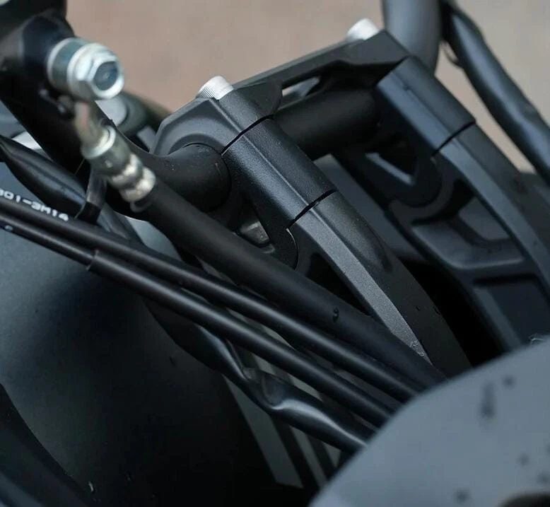 MANILLAR ELEVADOR NEGRO APTO PARA KAWASAKI VERSYS 650 Foto 2 de 2