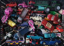 ORIGINAL VINTAGE DIECAST TOY JOB LOT DINKY CORGI MATCHBOX etc CARS TRUCKS etc