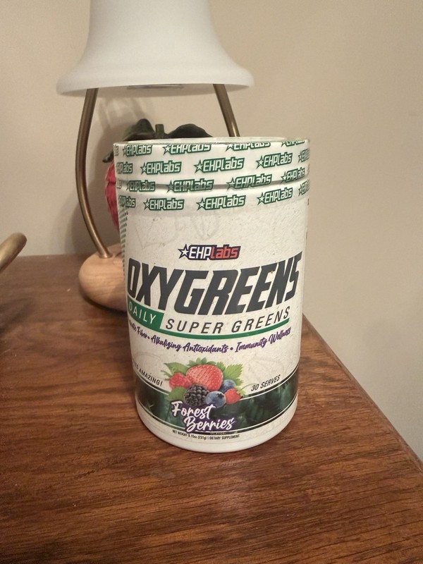 Super Greens Powder EHP Labs OxyGreens Daily Greens Superfood Forest Berries