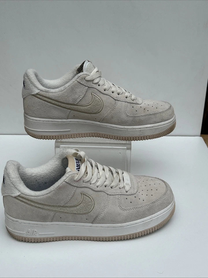 Size 7.5 - Nike Air Force 1 '07 SE Sanddrift Fleece W - Image 2 of 4