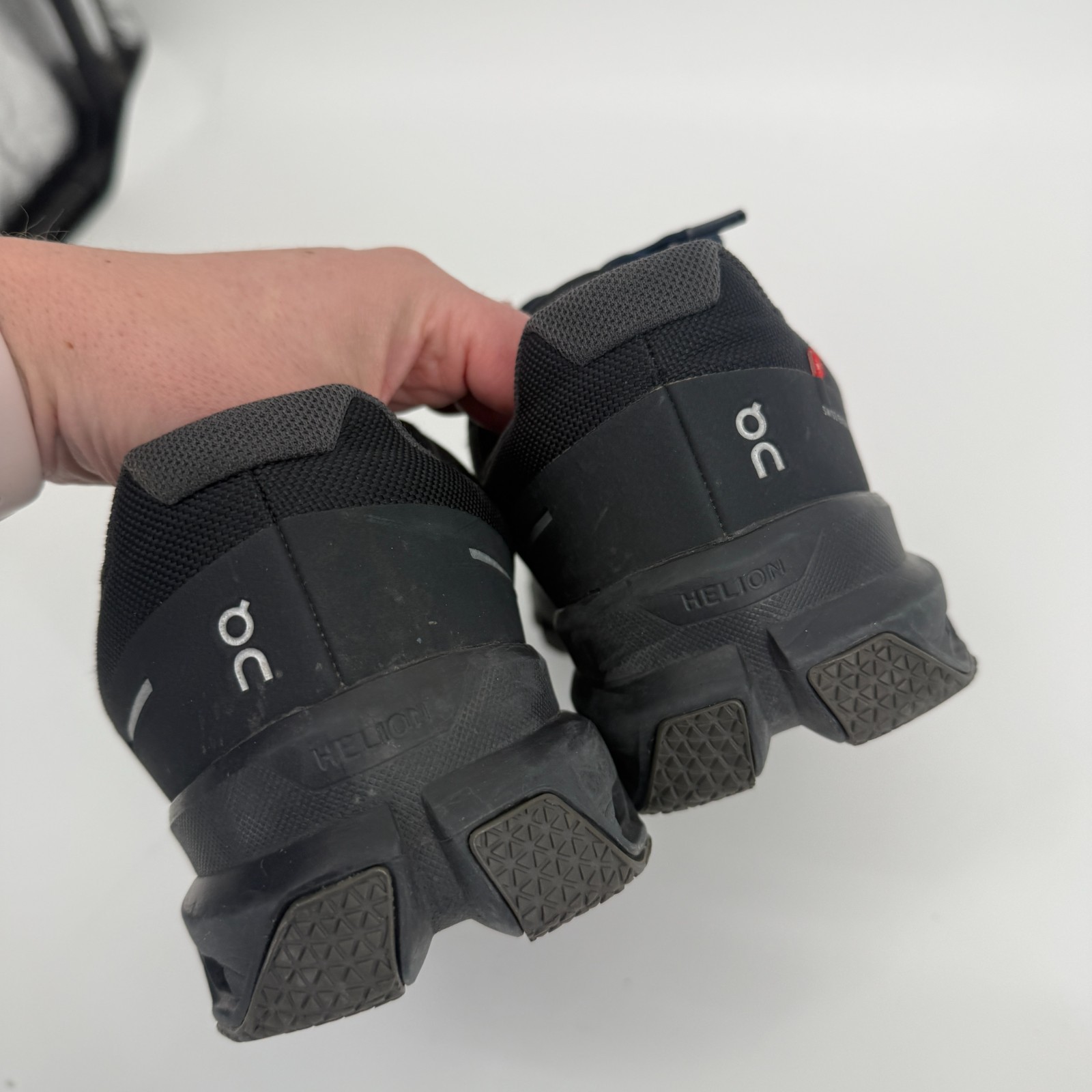 On Cloud Cloudventure Waterproof Black Running Tr… - image 7