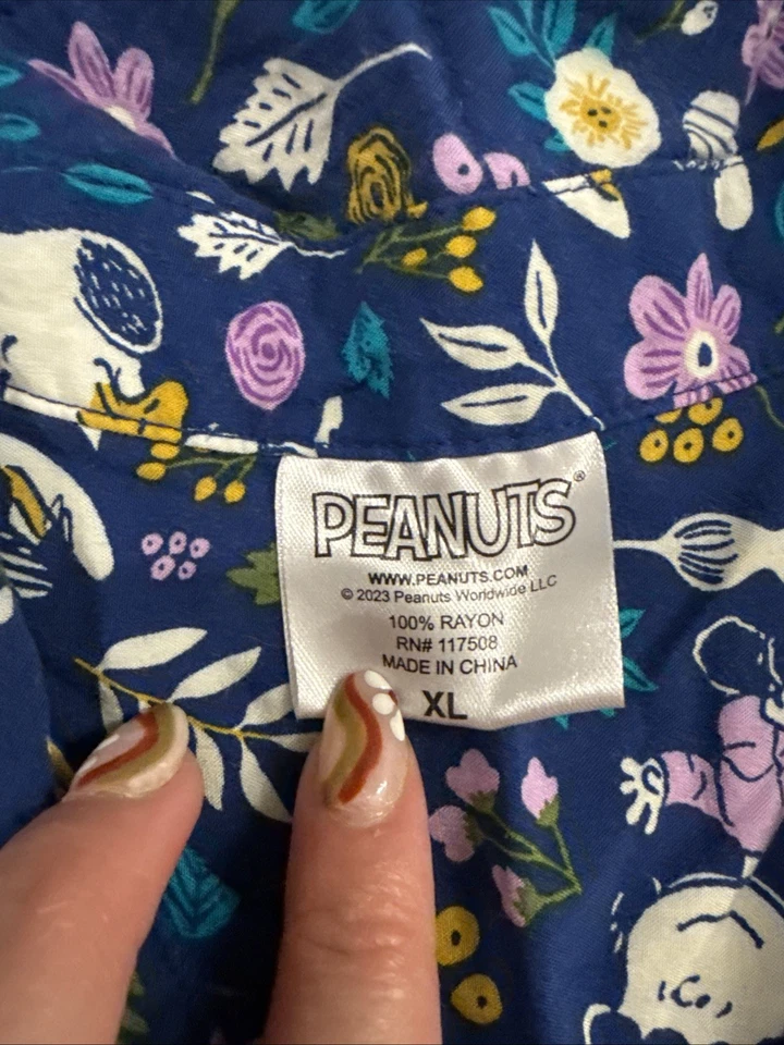 Snoopy Peanuts Hawaiian Shirt Button Up Tropical Camp Size XL Blue Mens Rayon - Image 4 of 4